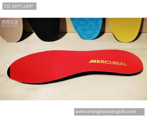 网球装备选购：球袜推荐